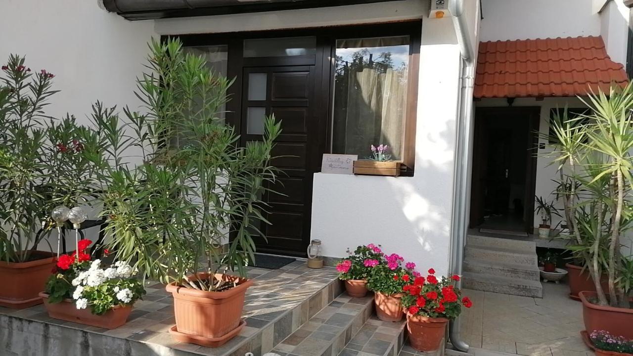 Kiscsillag Apartman Harkany Ngoại thất bức ảnh
